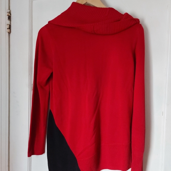Calvin klein asymmetrical pull over - Picture 3 of 5